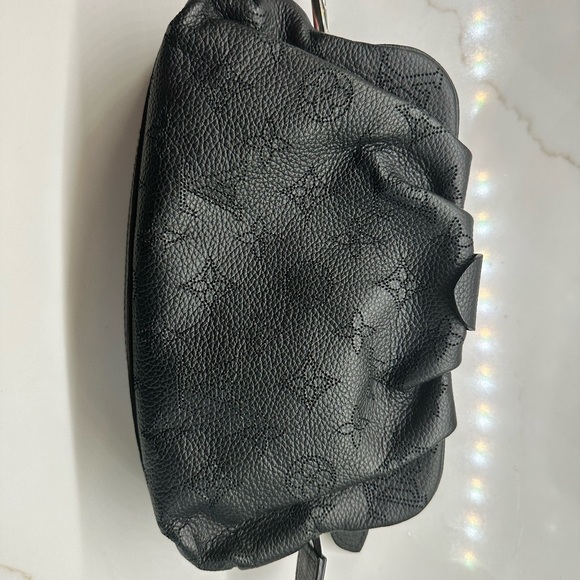 🌸🌸Excellent Condition Louis Vuitton Scala Pouch bag Mahina Leather Mini🌸 - Picture 5 of 14